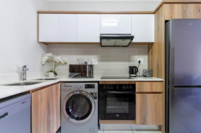 Lovely 2 bed @TheBlyde